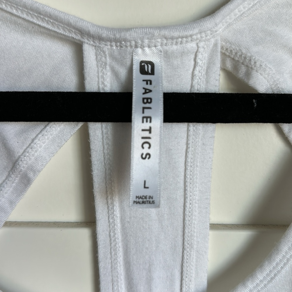 Fabletics tank - Picture 2 of 4
